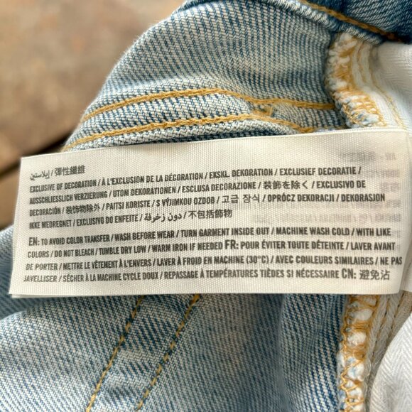 Hollister Ultra High-Rise Vintage Straight Jeans - Picture 6 of 7